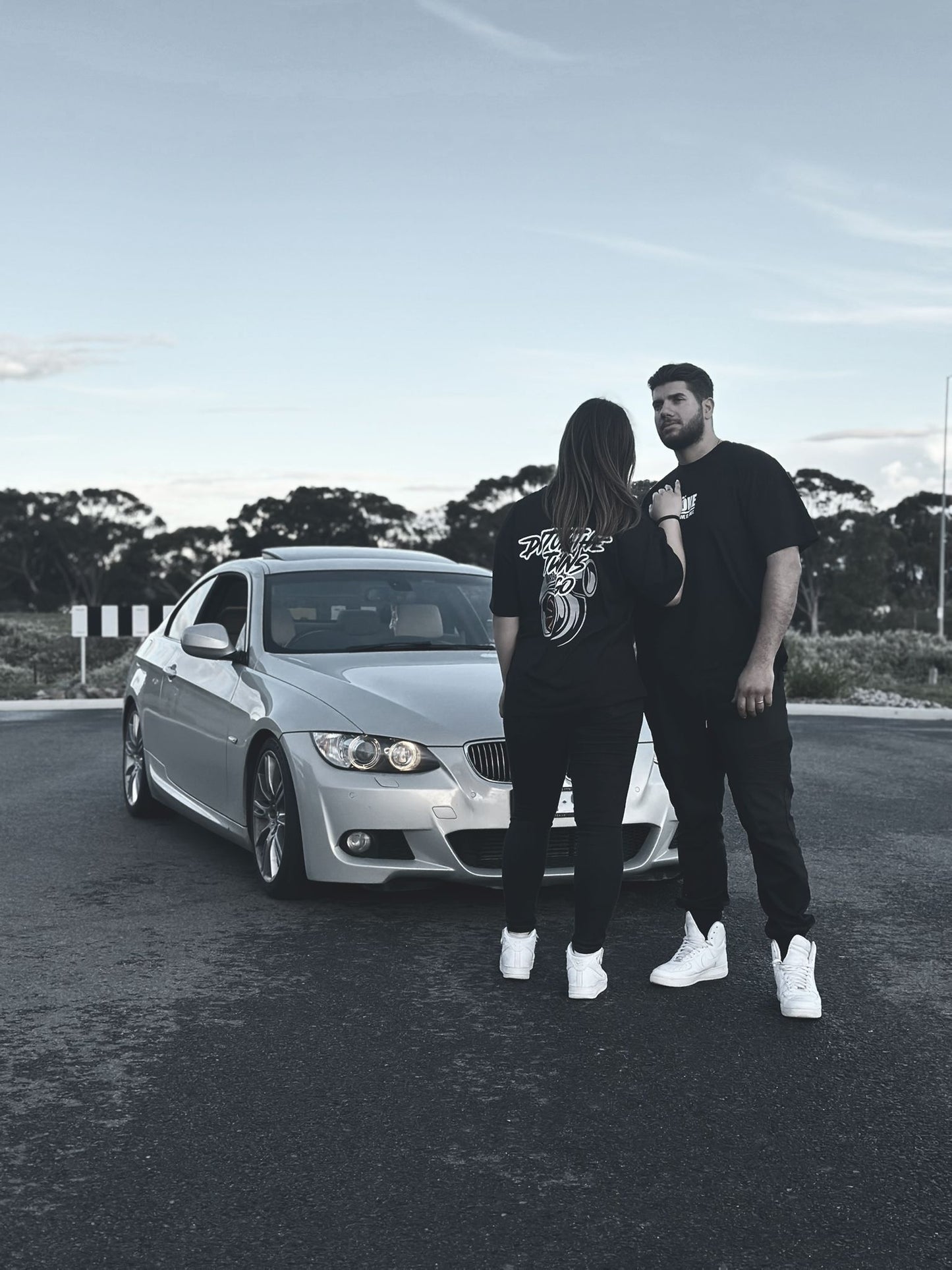 DITCH THE TWINS GO SINGLE OVERSIZED TEE